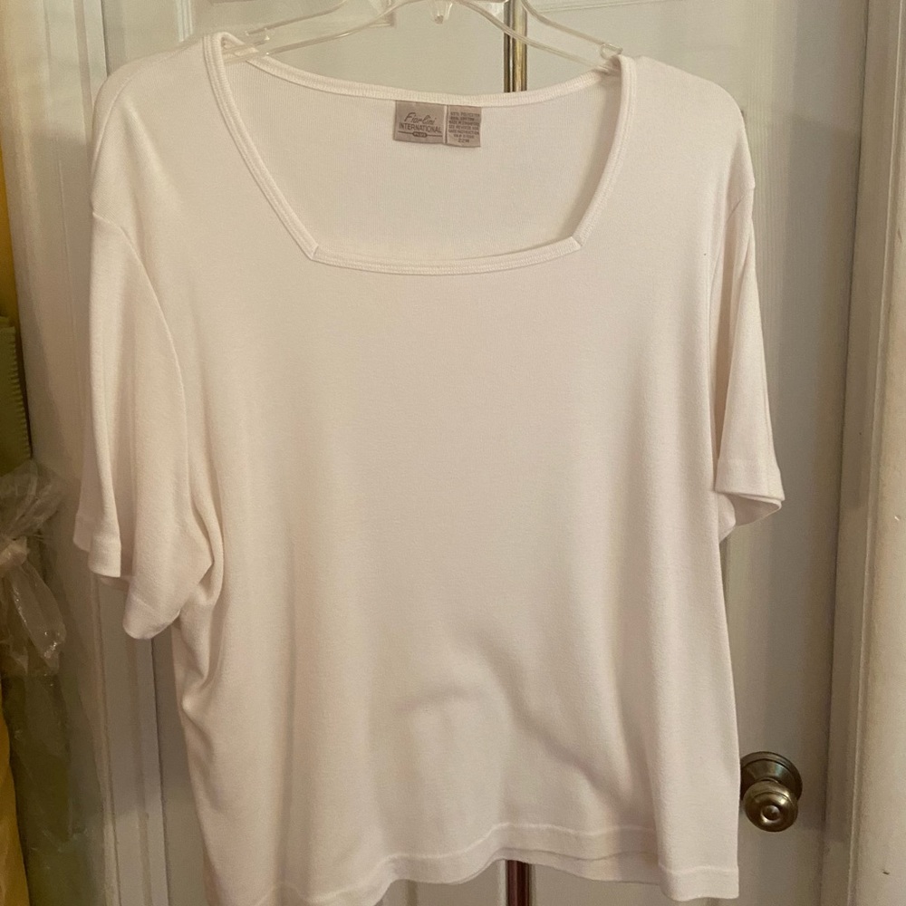 Just a plain cute knit top, nothing fancy here.